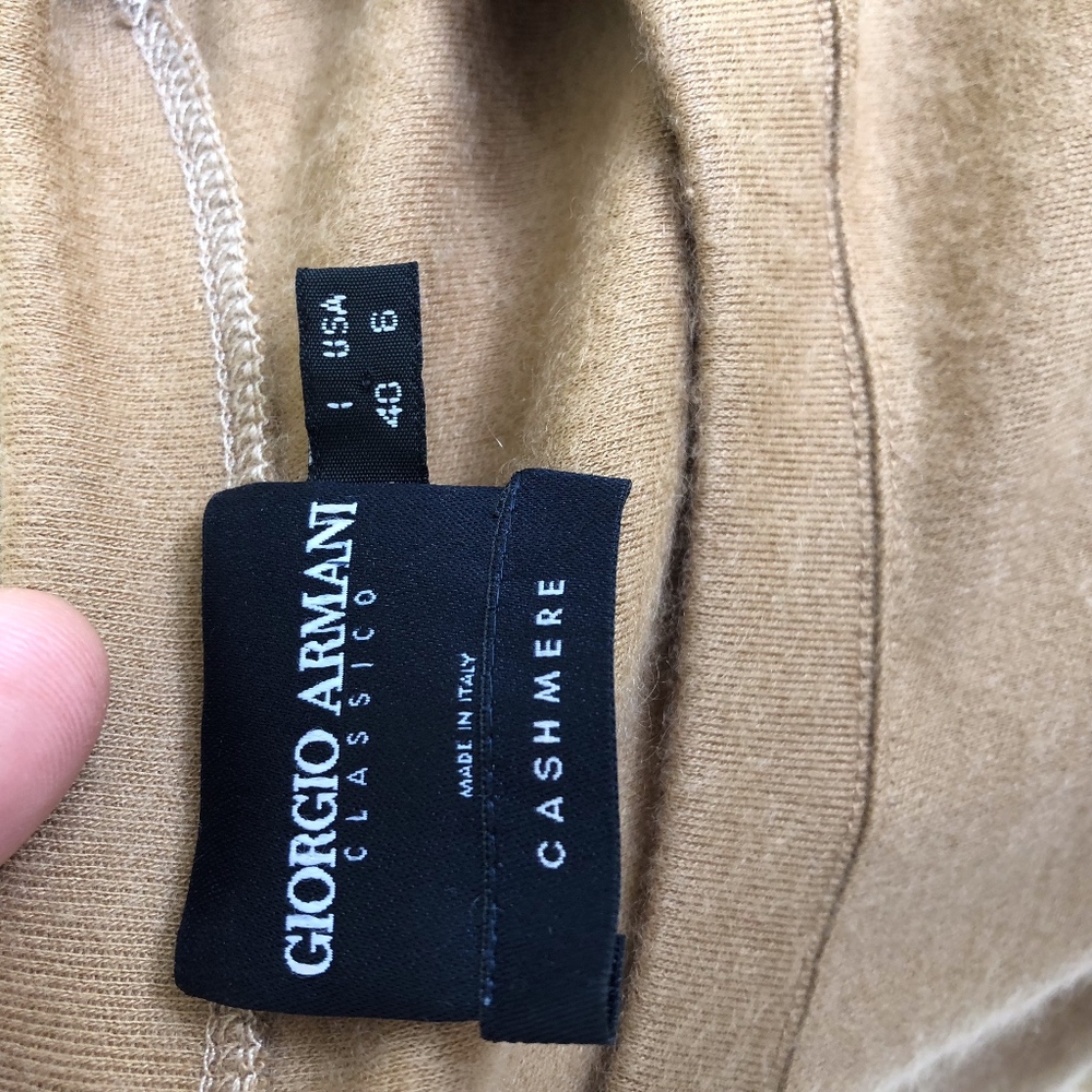 GIORGIO ARMANI 100%cashmere camel color sweater - Picture 2 of 7